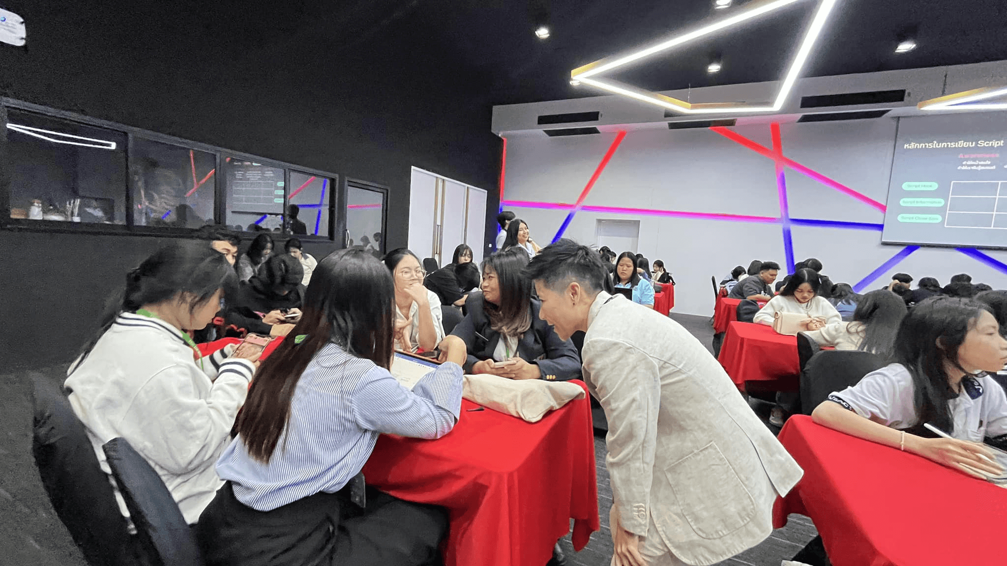 L Square Class Atmosphere 2